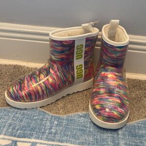 UGG Kids Multicolor Tie-Dye Short Boots